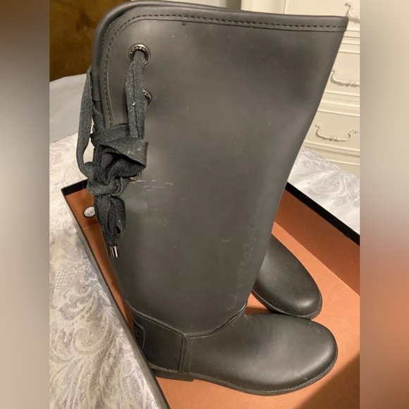 EUC Coach Tristee Matte rubber rain boots black size 7m lightly worn with box - Picture 6 of 7
